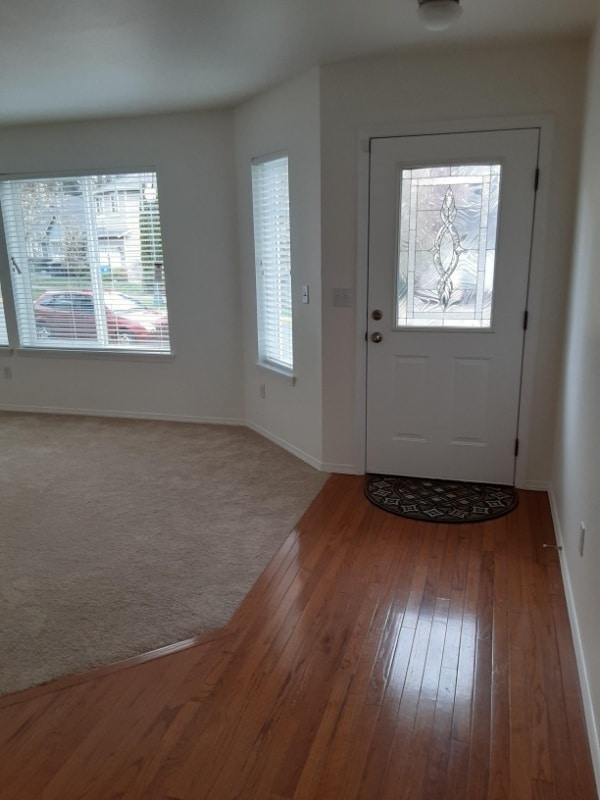 Building Photo - 2730 10th Ct SE