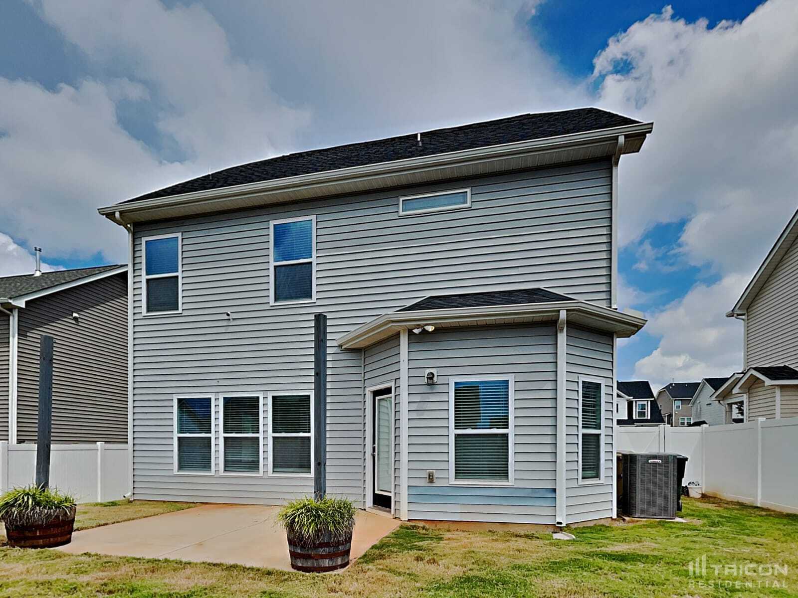 Building Photo - 98 W Falcon Ct