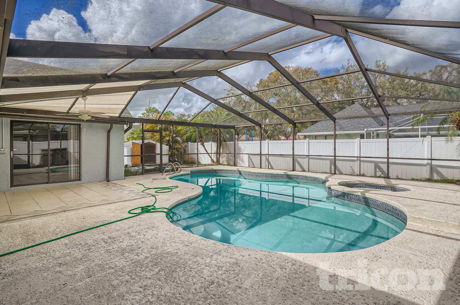 Building Photo - 9406 Pebble Glen Ave