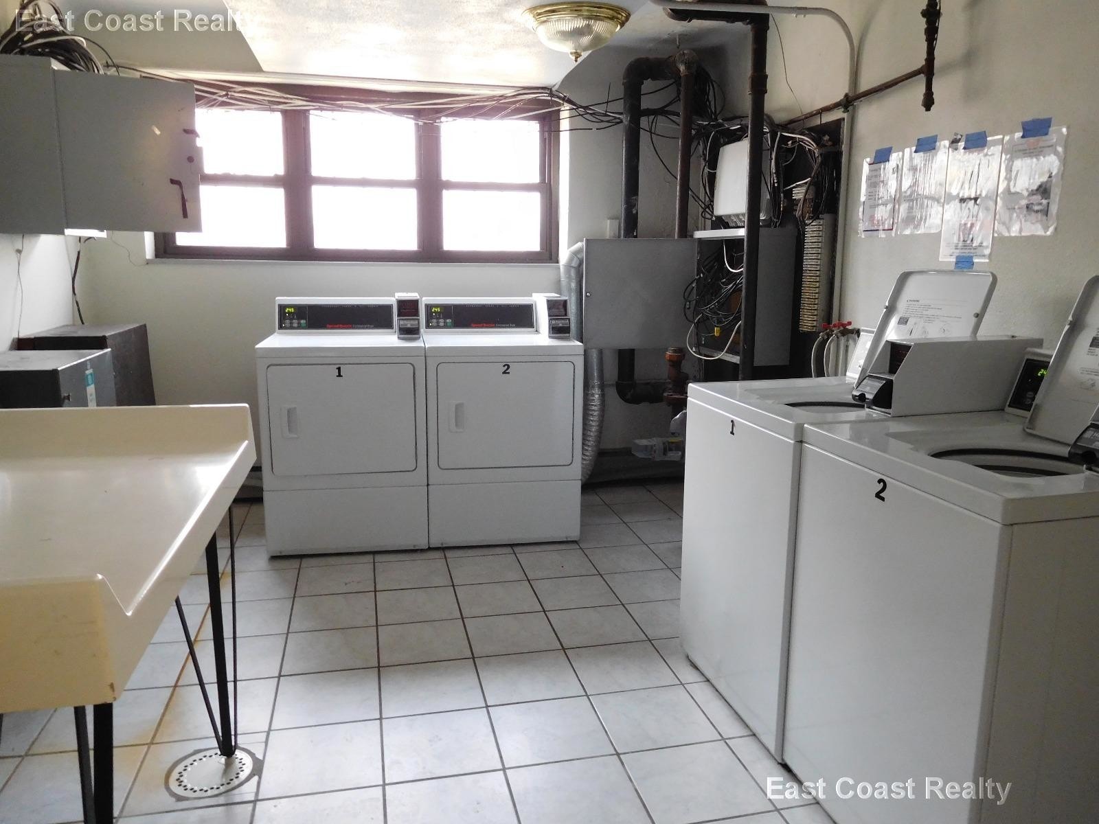 Building Photo - 39 Shepard St