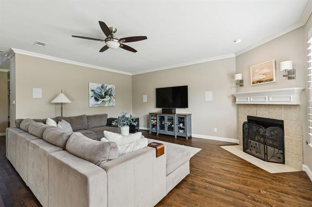 Building Photo - 5800 Palomino Dr