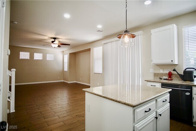 Building Photo - 10749 Turquoise Valley Dr
