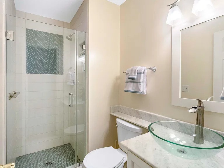 Building Photo - 1303 Branchlands Dr