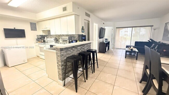 Primary Photo - 9645 NW 1st Ct