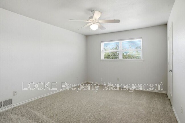 Building Photo - 2033 Teton Pl