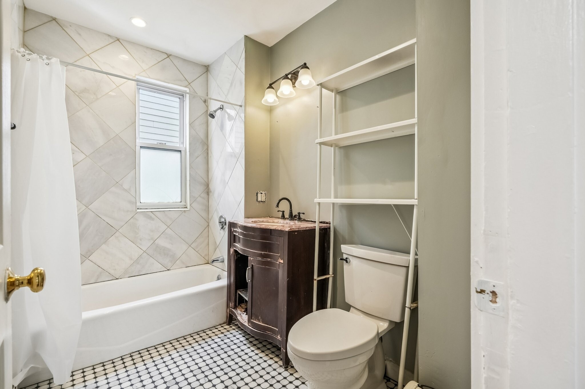 Building Photo - 62 Fuller St