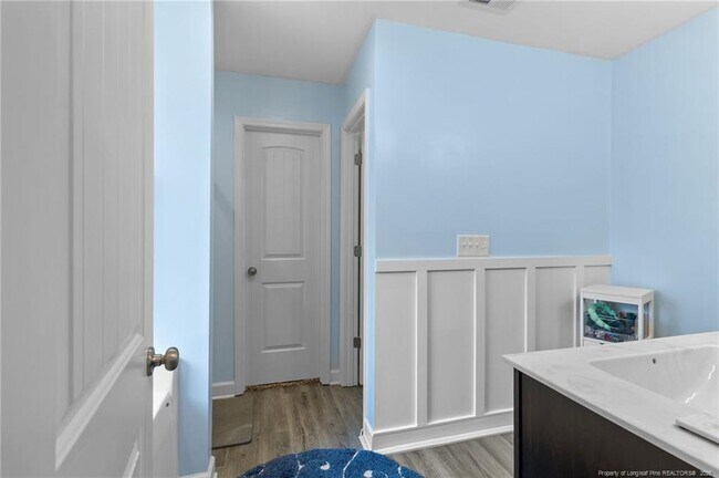 Building Photo - 50 Basswood Ct