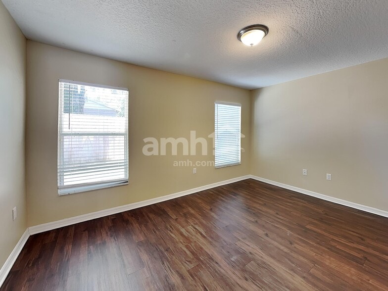 Building Photo - 11912 Mango Groves Blvd