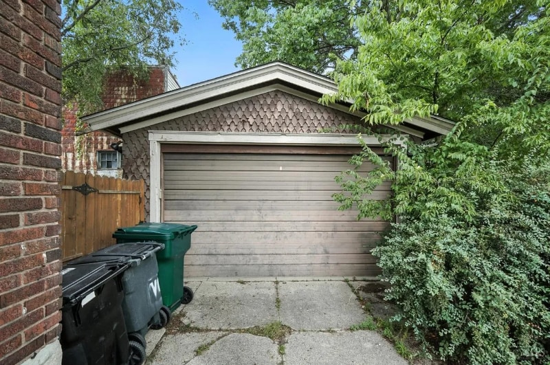 Building Photo - 348 Volkert St