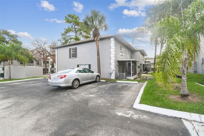 Building Photo - 5238 Sunridge Palms Dr