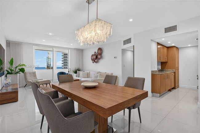 Building Photo - 10275 Collins Ave