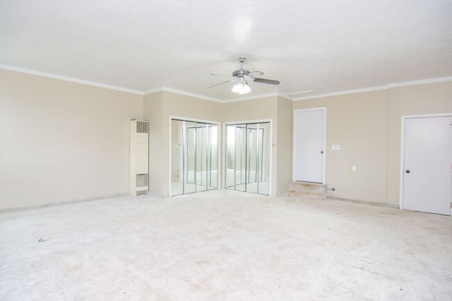 Building Photo - 92 N 2300 W
