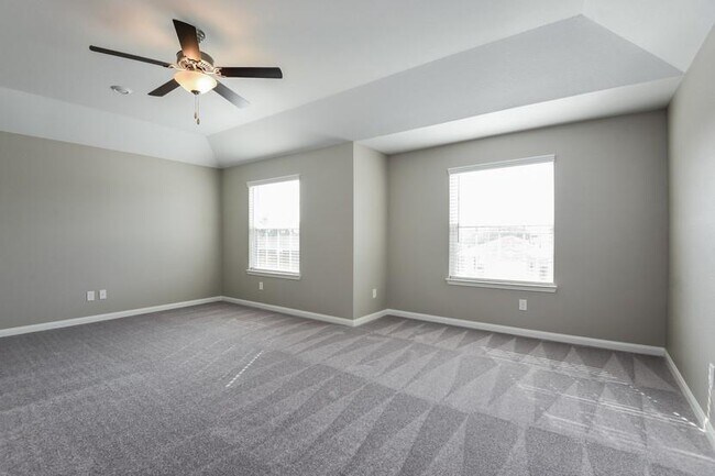 Building Photo - 26112 Hals Dr