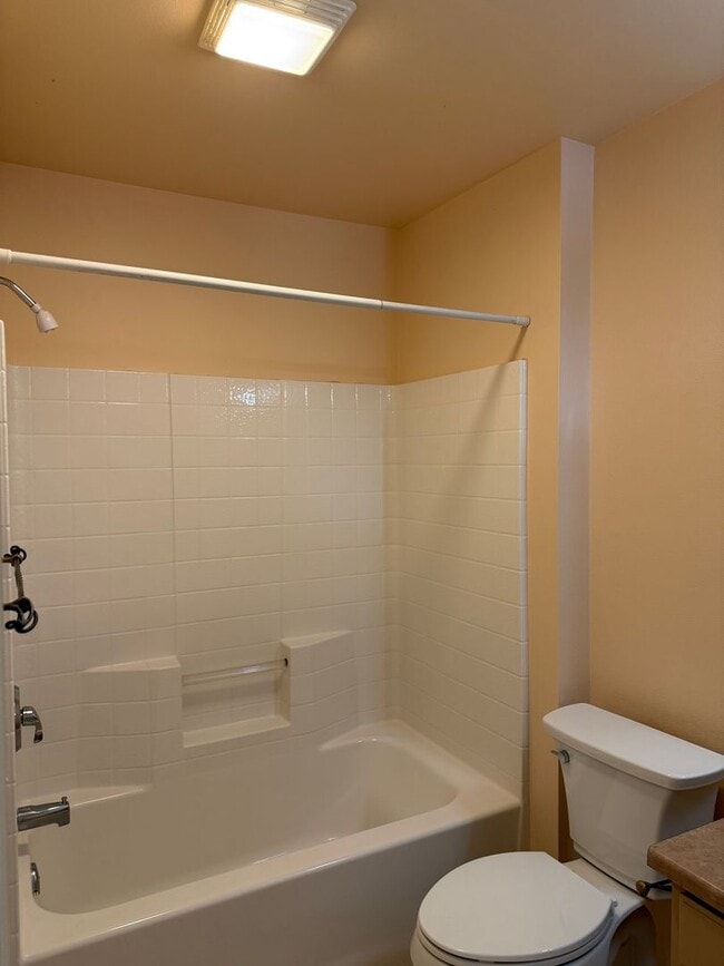 Building Photo - Single Family Home for Rent in Bozeman! Ov...