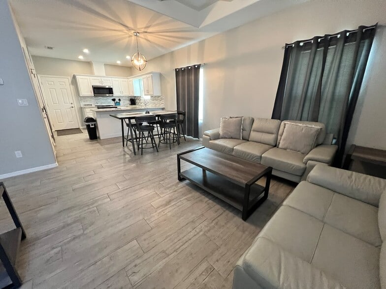 Living Room - 5106 N Winona Dr