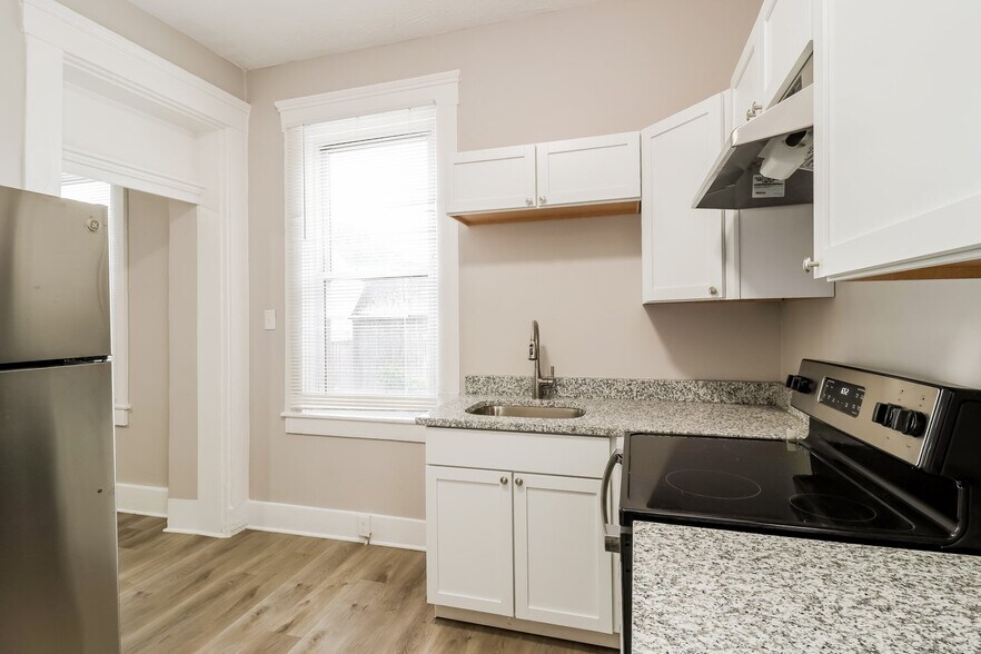 Building Photo - 836 Liberty St