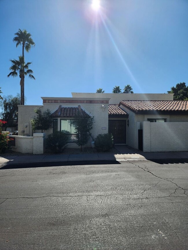 Building Photo - 4615 E Monte Way