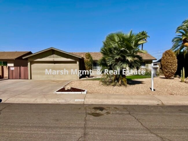 Building Photo - Great Scottsdale home with lots of upgrade...