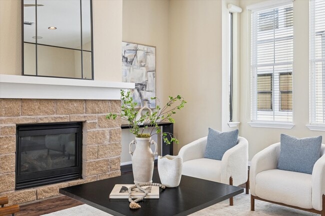 Building Photo - 1407 Dart St