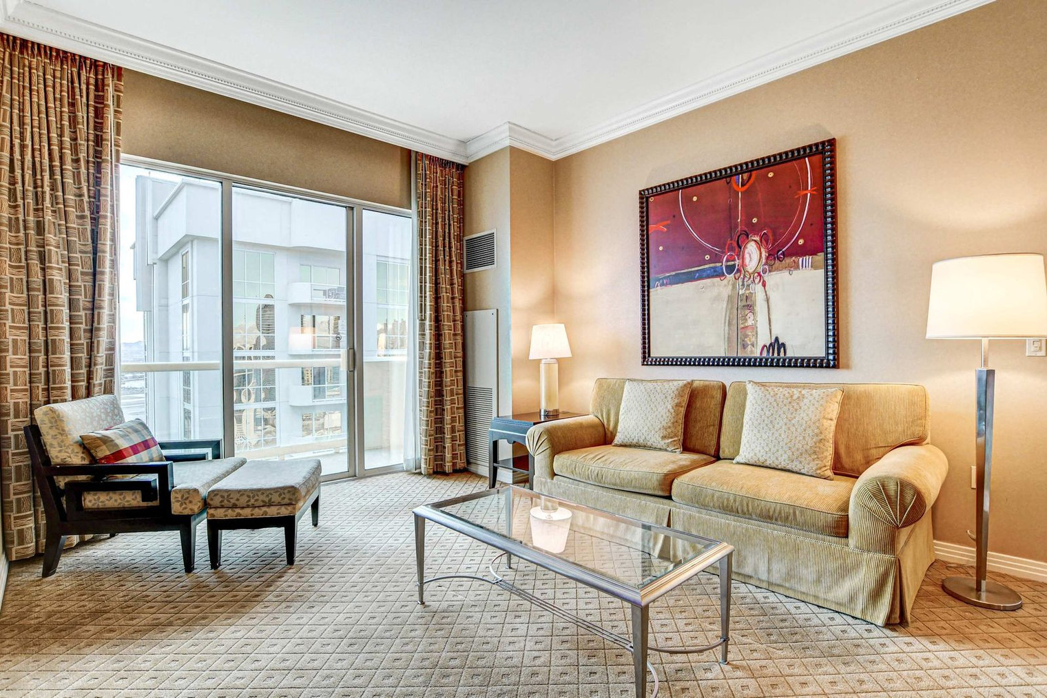 Building Photo - 135 E Harmon Ave