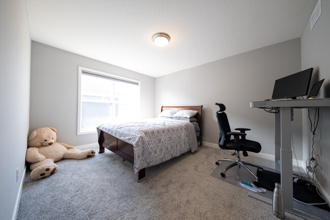 Building Photo - 8380 Abercrombie Ln