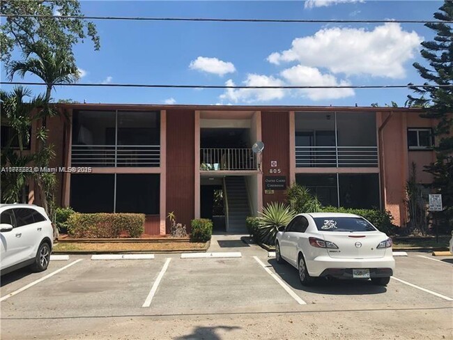 Building Photo - 805 SW 30th St