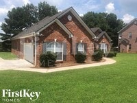 Building Photo - 1401 Aramore Dr SE