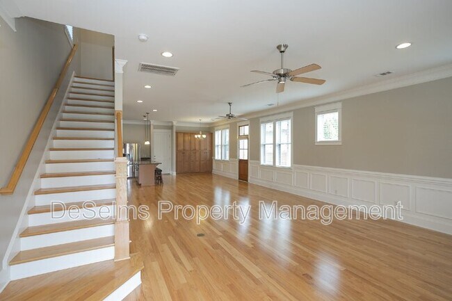 Building Photo - 3866 Somers Ln