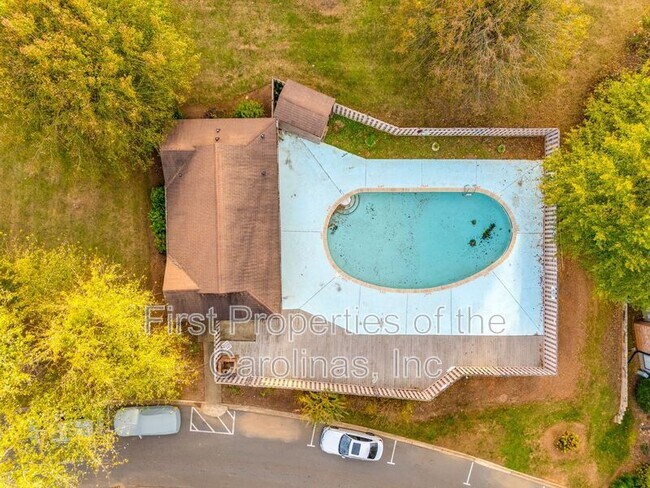 Building Photo - 4158-F Charlotte Hwy