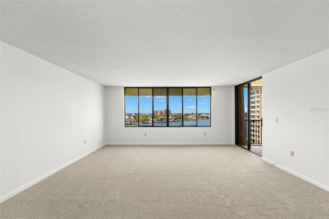 Building Photo - 700 Island Way