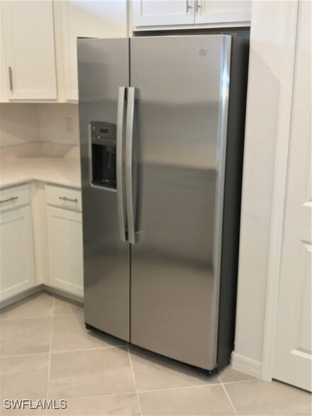 Building Photo - 2016 Vermont Ln