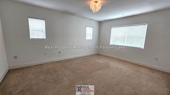 Building Photo - 3 Bed 3 Bath + Loft | EV Charger | Large Private Patio | Rivage in the Parkway