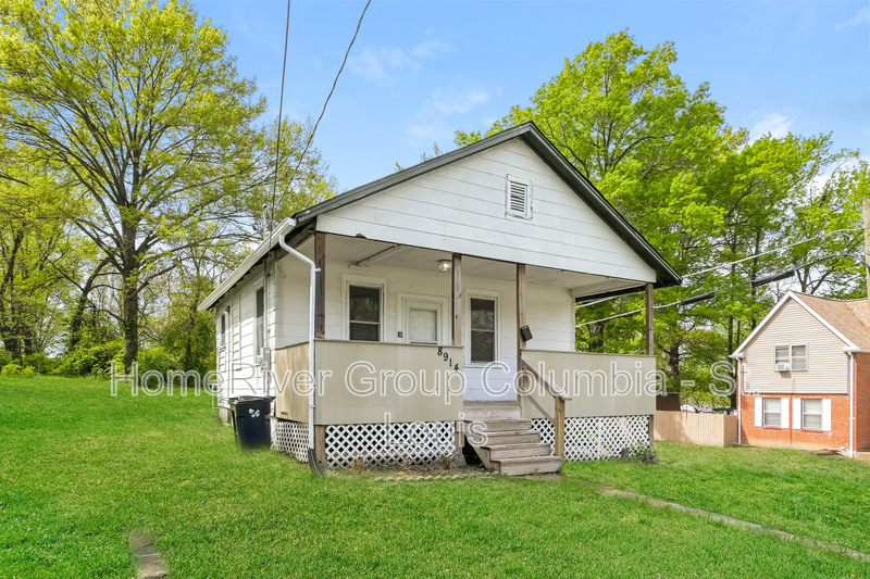 Building Photo - 8914 Ramona Ave