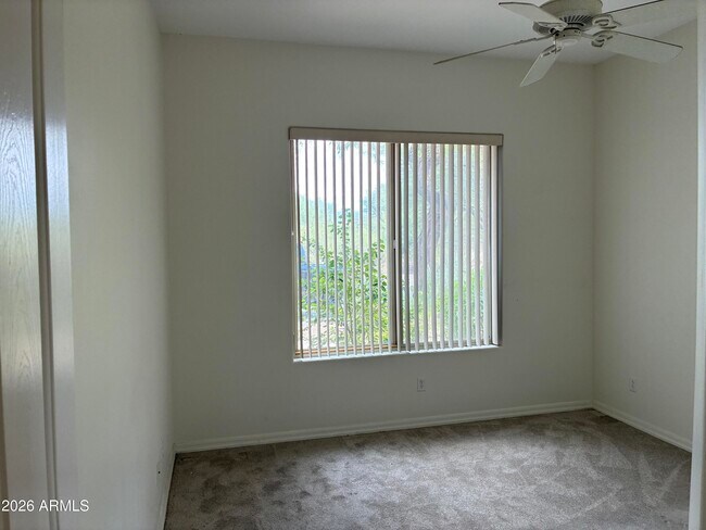 Building Photo - 33110 N 72nd Pl