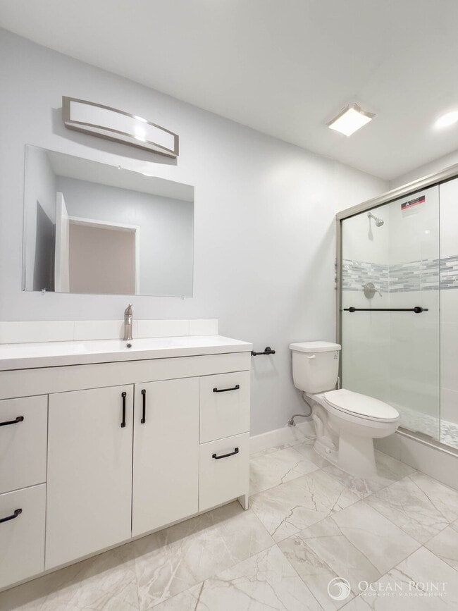 Building Photo - Newly Renovated Home for Rent in Thousand ...