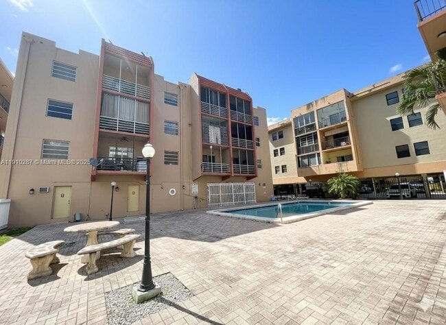 Building Photo - 6095 W 19th Ave