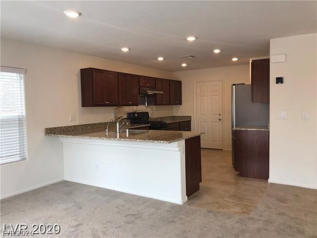 Building Photo - 7576 Slipper Orchid St