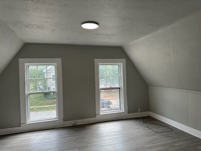 Primary Photo - 641 10th St N