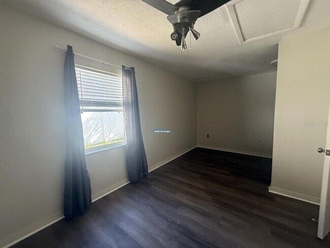 Building Photo - 11205 Partridge Dr