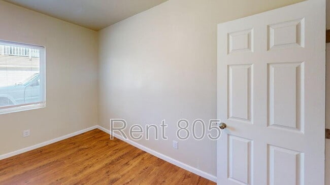 Building Photo - 622 S Seaward Ave