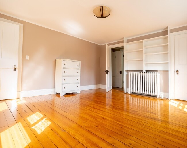 Building Photo - 37 Main Rd N