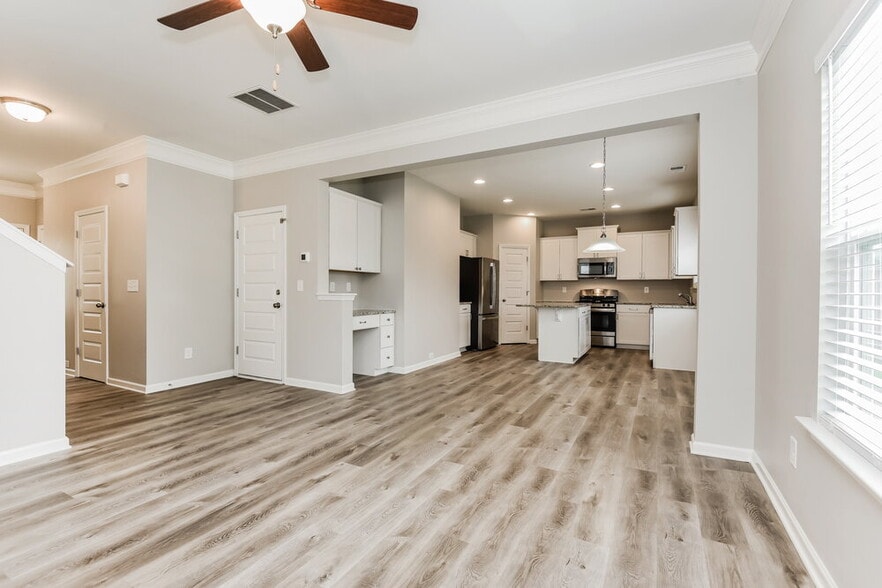 Building Photo - 228 Prescott Cir