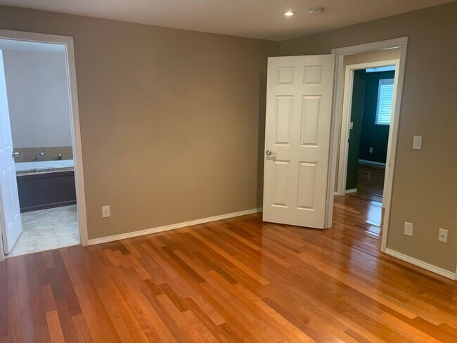 Building Photo - 4213 Tyler Way