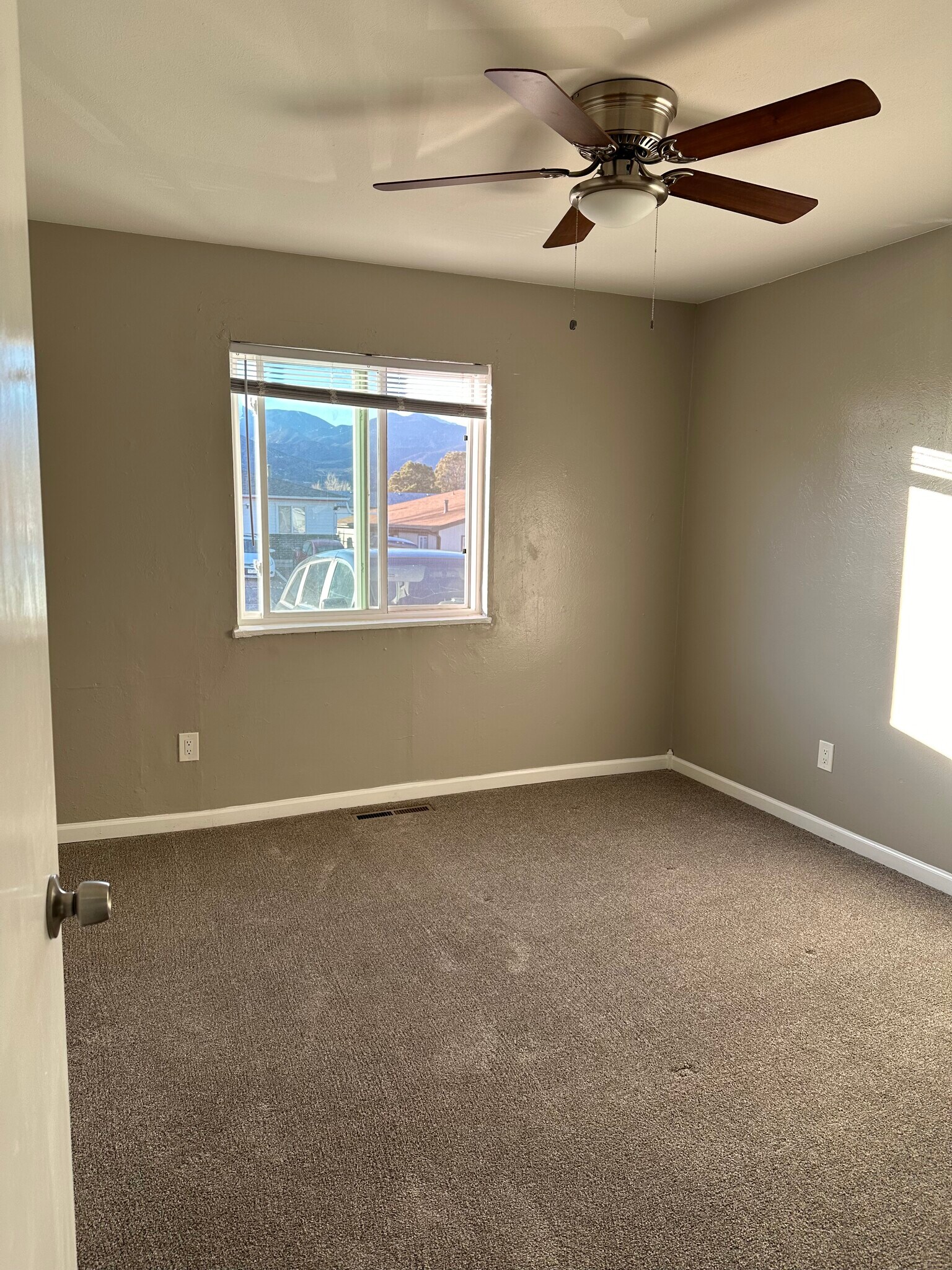 Building Photo - 4339 Ericson Dr