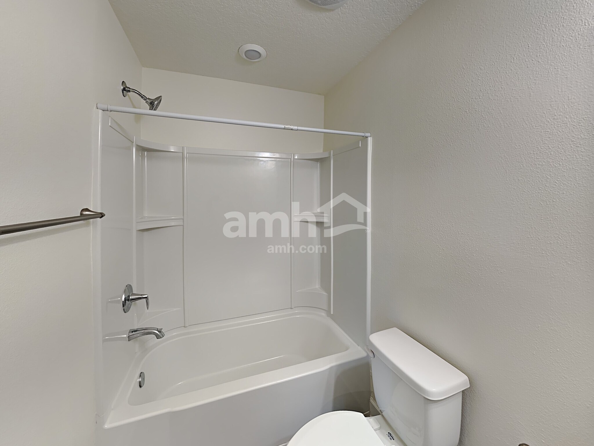 Building Photo - 3084 Creek Village Ln