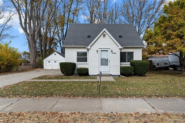 Building Photo - 13263 Frazho Rd