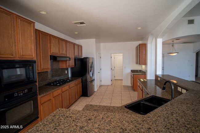 Building Photo - 2599 Copper Sky Dr