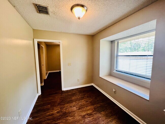 Building Photo - 4652 Antelope St