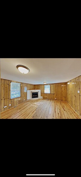 Building Photo - 4709 Wesley Terrace