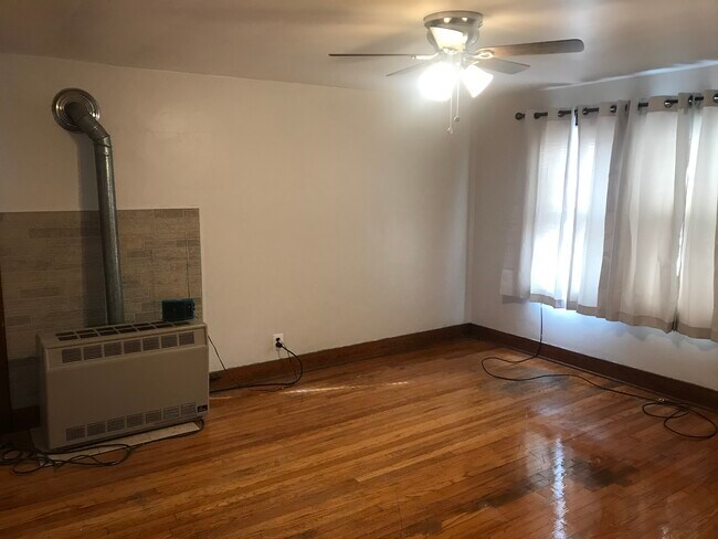 Living room - 50 Moeller St